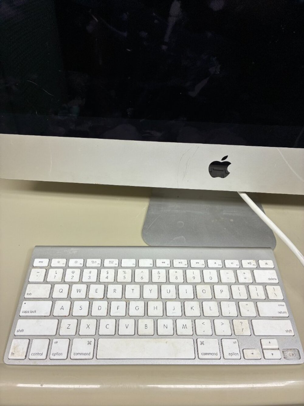 Apple iMac A1418 Computer, Intel Core I5, 2.7ghz, 8gb Memory With Keyboard - Picture 2 of 12